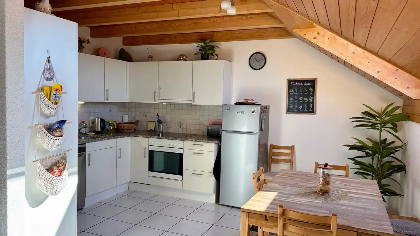 Appartement à louer - In Der Breiten 7, 2554 Meinisberg - Photo 2