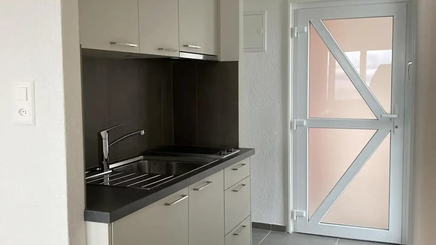 Appartamento in affitto - Rue Pierre-De-Vingle 18, 2000 Neuchâtel - Foto 3