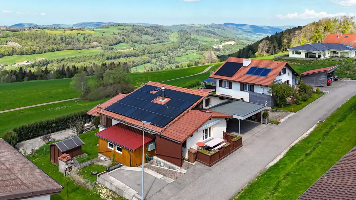 Single house for sale - 2873 Saulcy