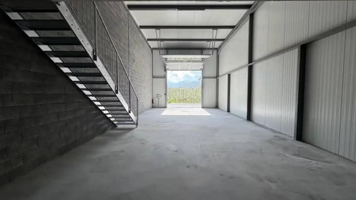 Commercial for sale - 1907 Saxon