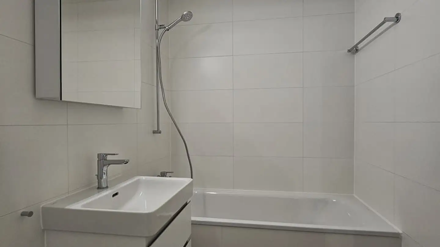 Wohnung mieten - Lindenstrasse 2, 8155 Niederhasli - Foto 2
