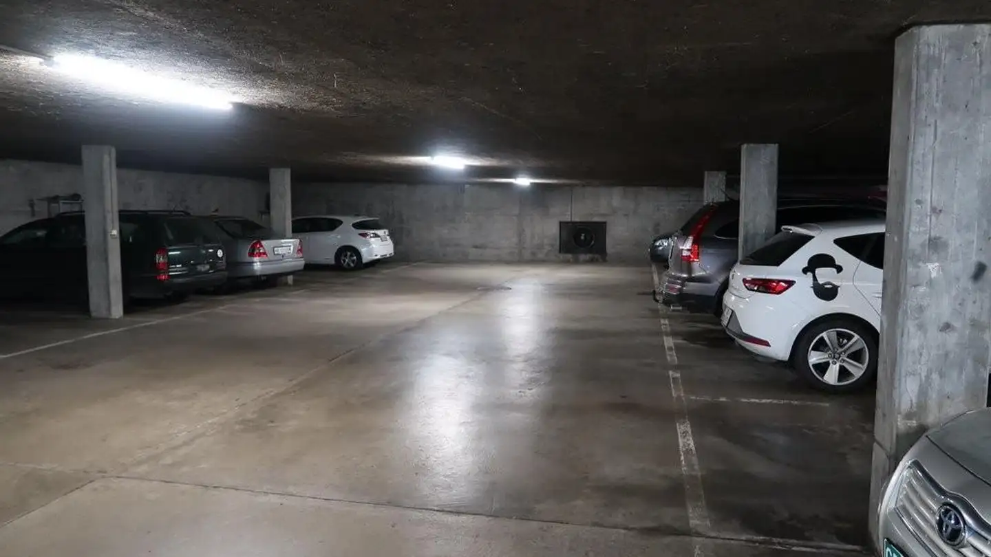 Tiefgaragenstellplatz mieten - Thunstrasse 192, 3074 Muri b. Bern - Foto 2