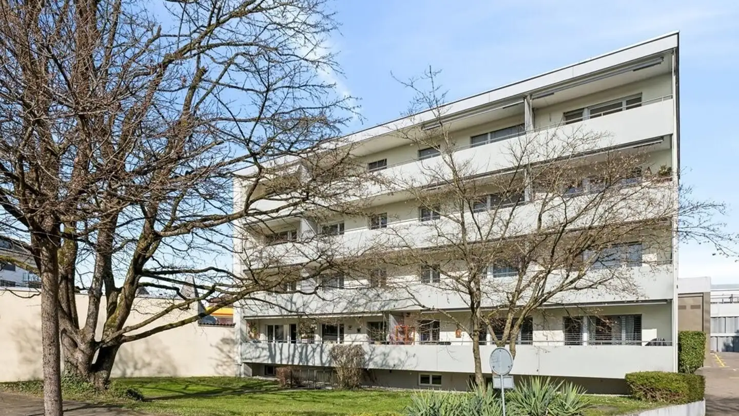 Place de parking souterraine à louer - Feldhofstrasse, 8610 Uster