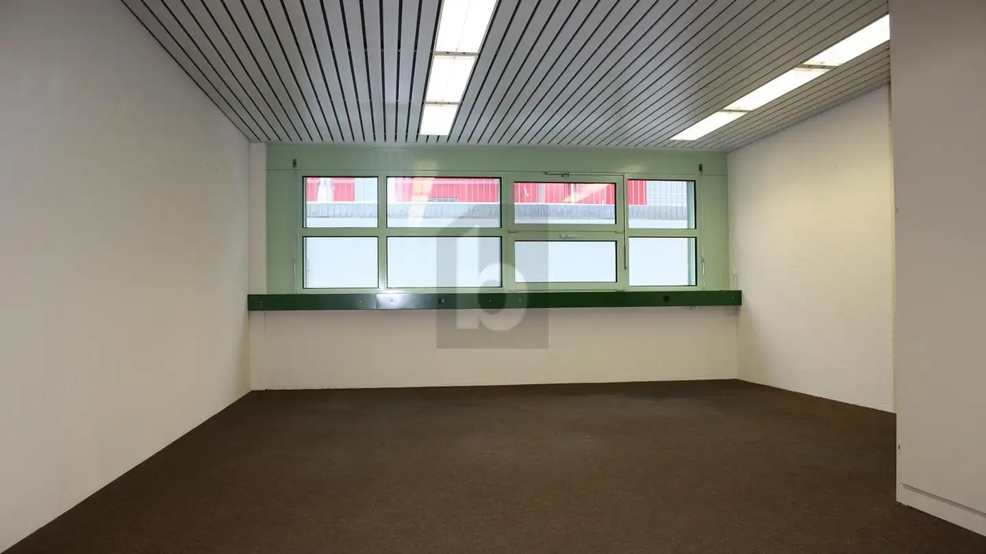 Bureau à louer - 6313 Menzingen - Photo 2