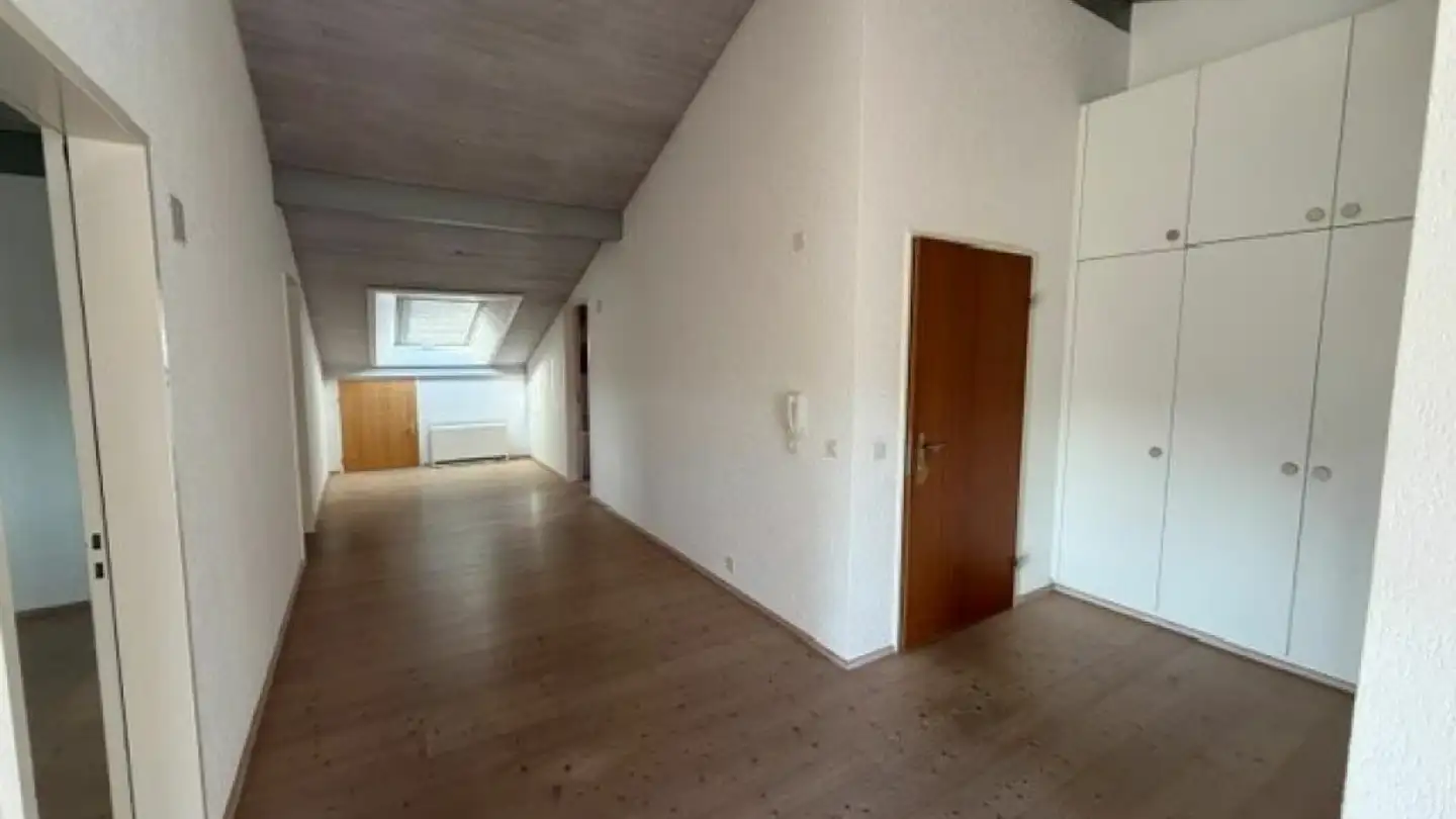 Dachgeschosswohnung mieten - Grenzstrasse 16, 4226 Breitenbach - Foto 4