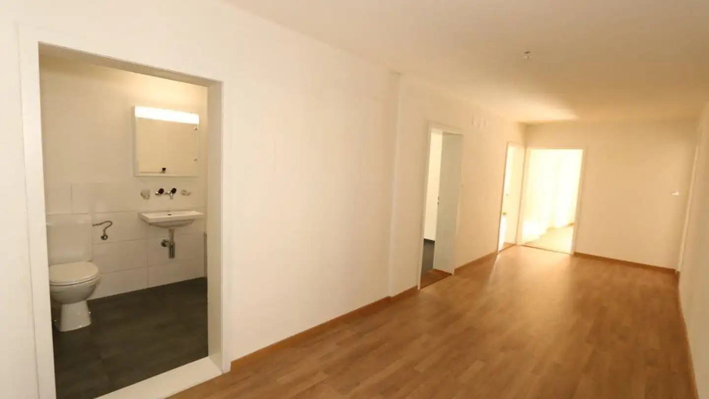 Appartement à louer - Landstrasse 12, 8750 Glarus - Photo 3