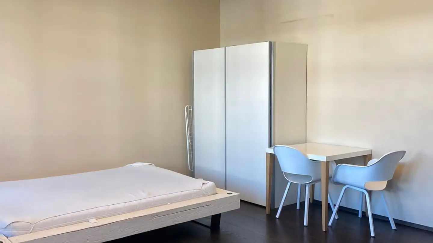 Appartement à louer - Badenerstrasse 595, 8048 Zürich - Photo 2