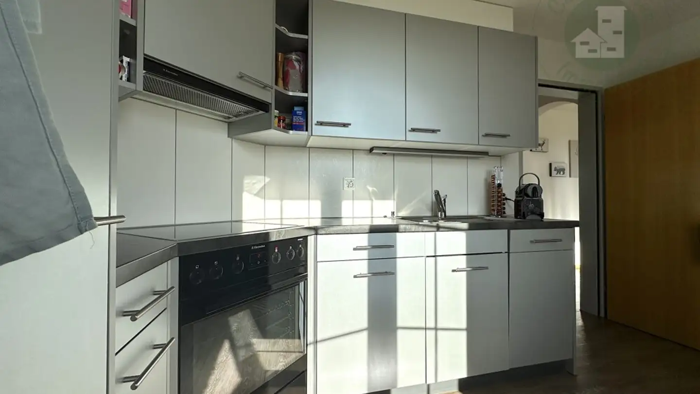 Residential building for sale - 3309 Kernenried - Photo 4