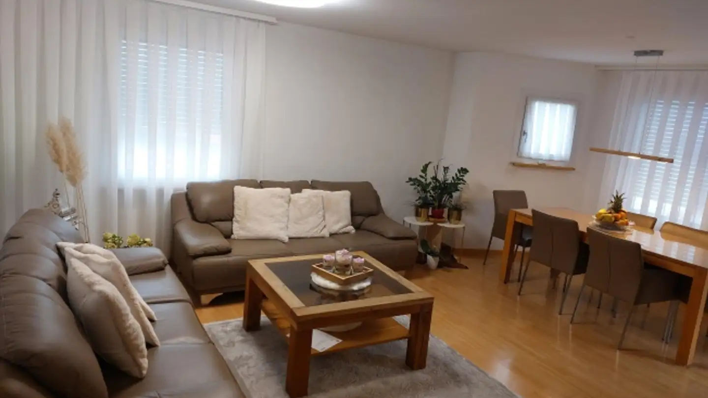 Appartement à louer - Gassa Surò 59, 7013 Domat/Ems