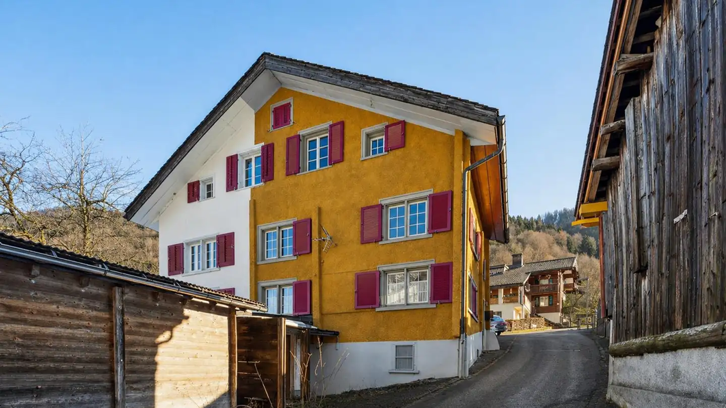 Casa bifamiliare in vendita - Oberhaslen 1, 8773 Haslen GL