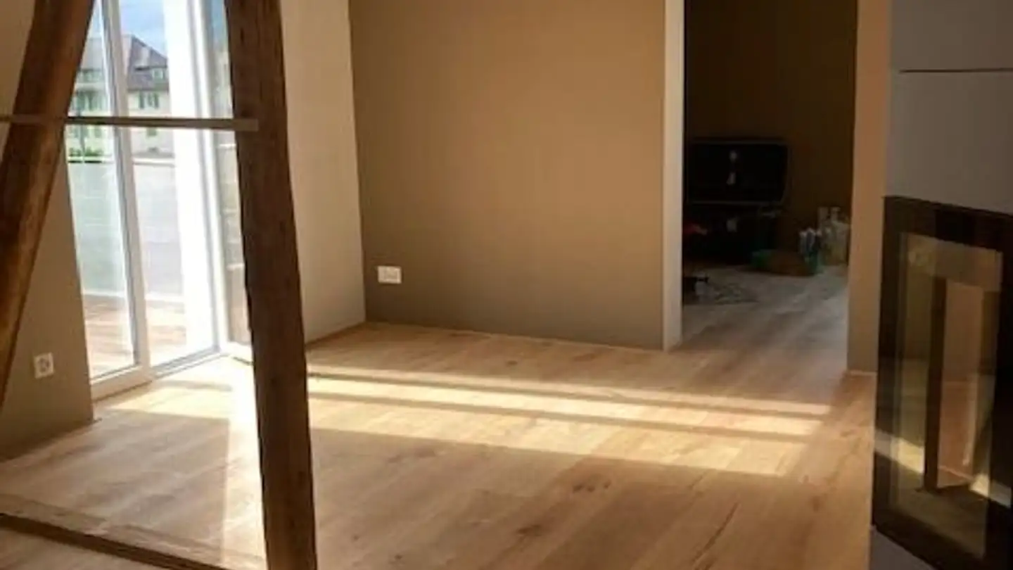 Dachgeschosswohnung mieten - Stationsweg 1, 8854 Siebnen - Foto 3
