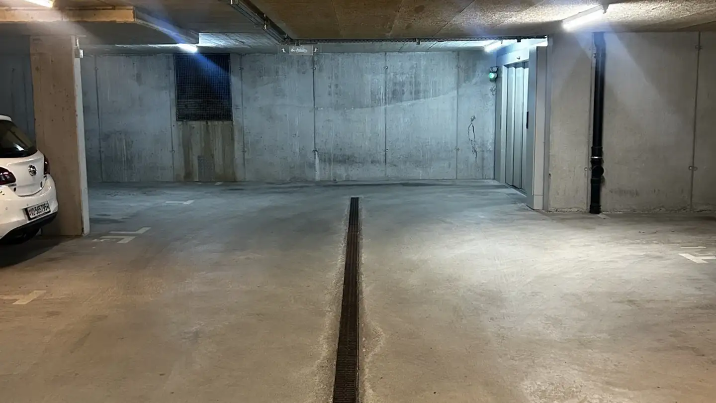 Garage individuel à louer - Avenue D'echallens 122, 1004 Lausanne