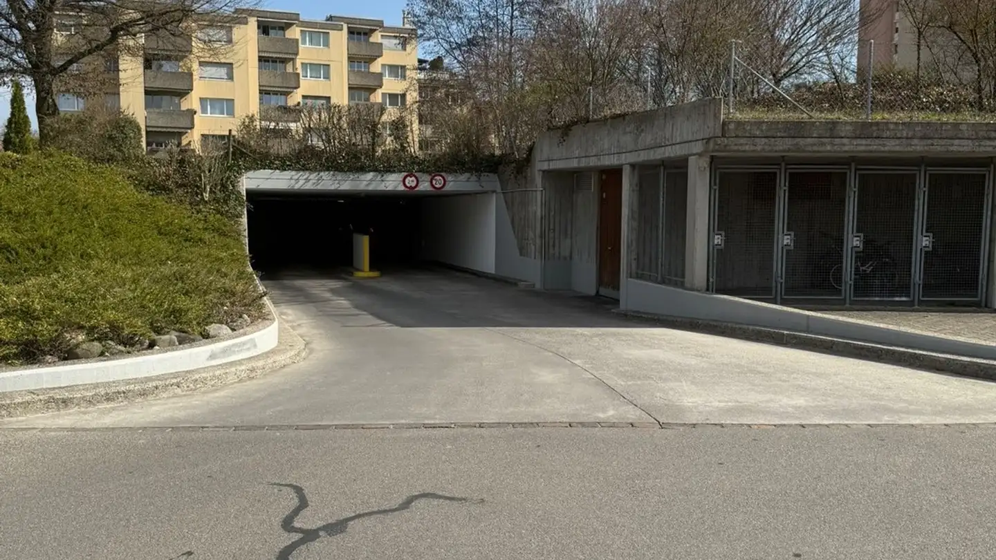 Parcheggio esterno in affitto - Gerenstrasse 70, 8105 Regensdorf