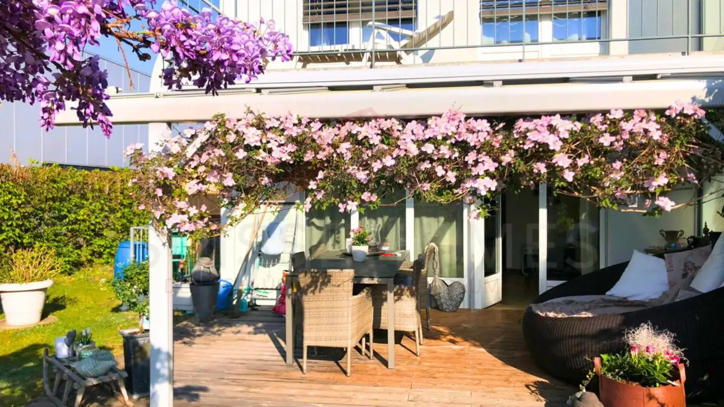 Row house for sale - 3613 Steffisburg