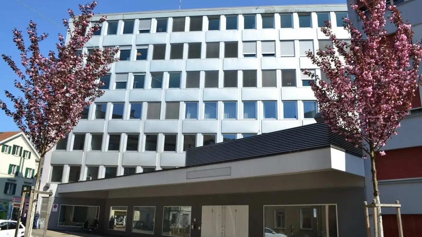 Tiefgaragenstellplatz mieten - Badenerstrasse 141, 8952 Schlieren