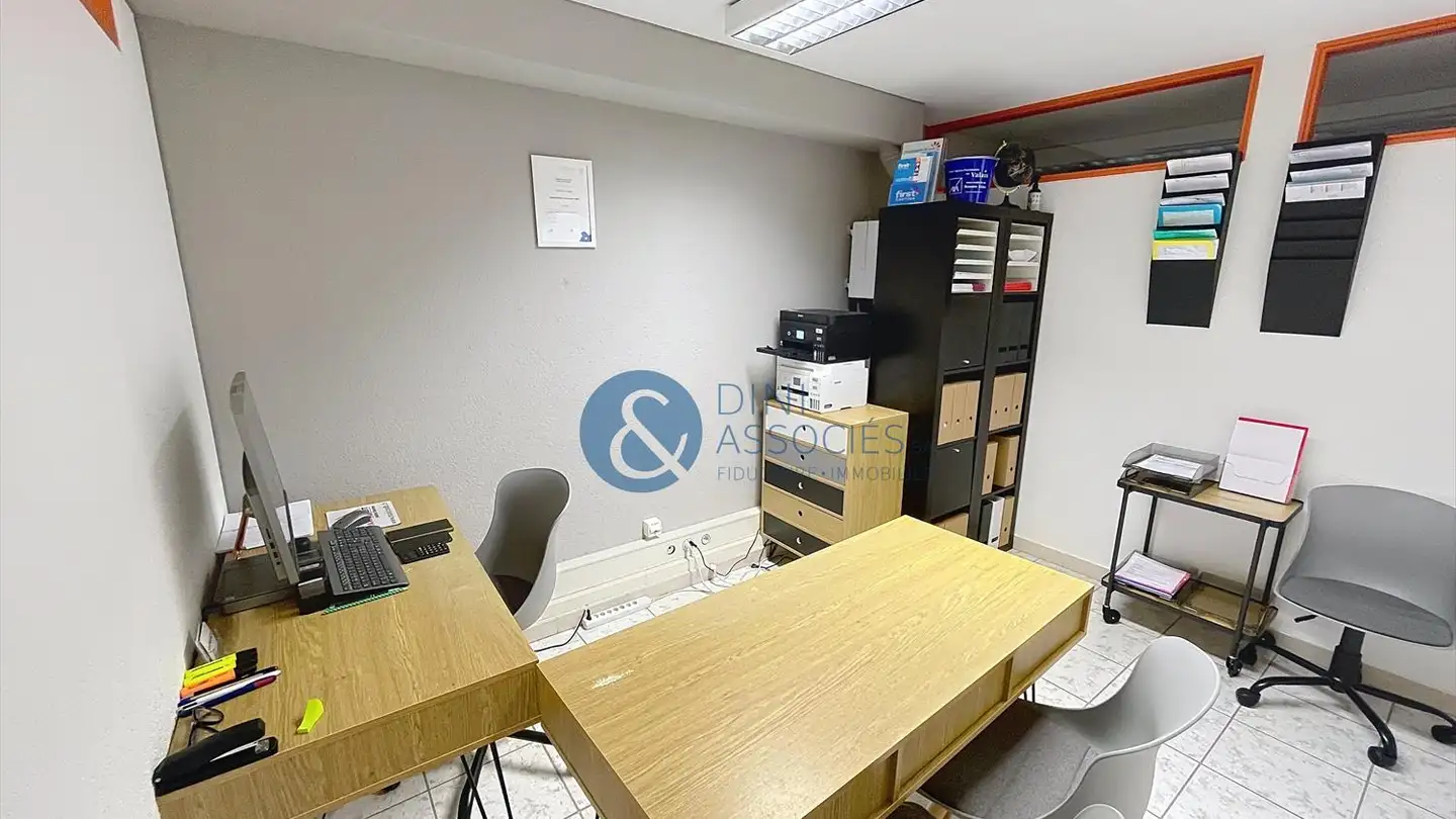 Spazio ufficio in affitto - Rue Du Rhône 5, 1920 Martigny - Foto 2