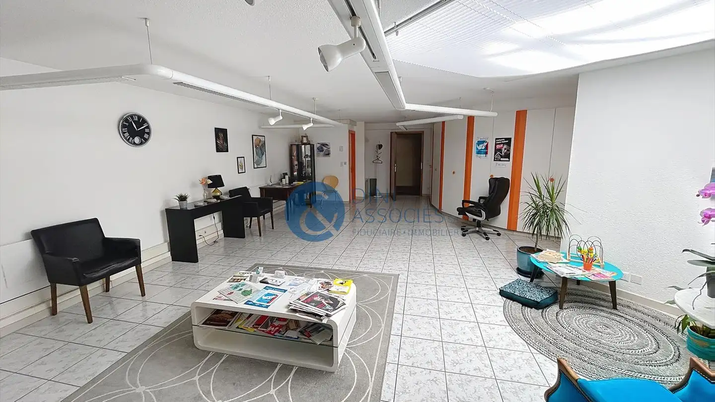 Spazio ufficio in affitto - Rue Du Rhône 5, 1920 Martigny - Foto 4