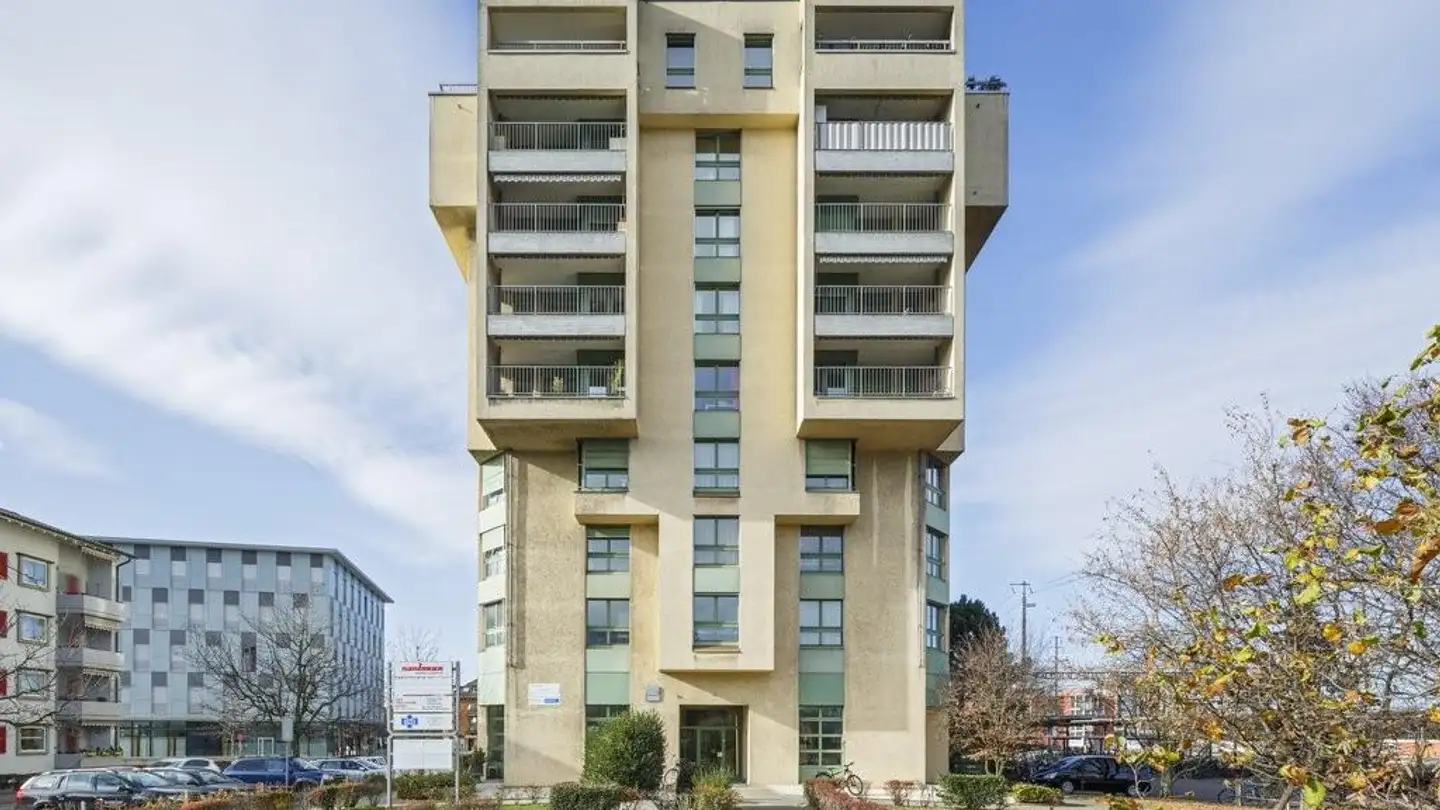 Single garage for rent - Bahnhofstrasse 60, 4132 Muttenz
