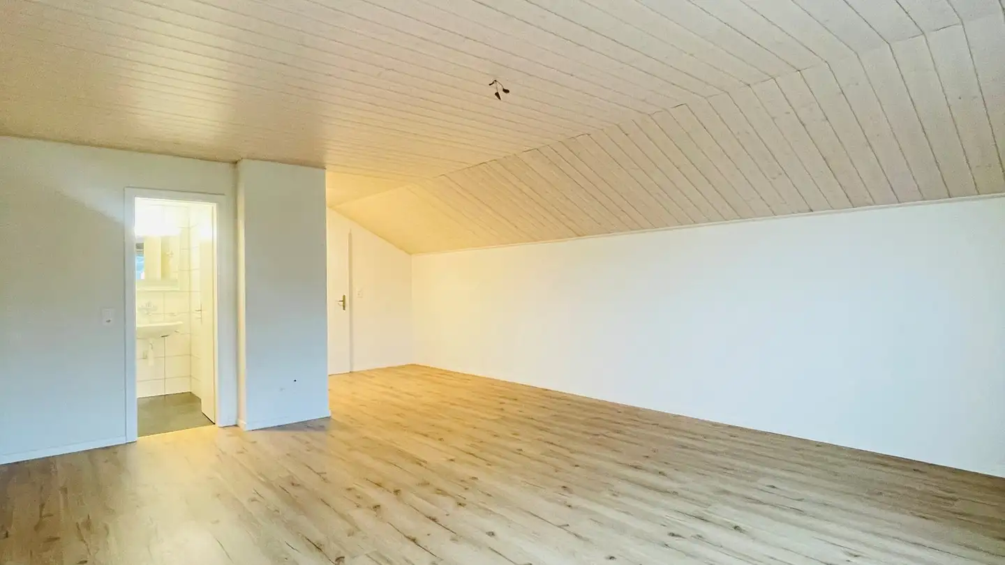 Dachgeschosswohnung mieten - Mattenstrasse 3, 2558 Aegerten - Foto 2
