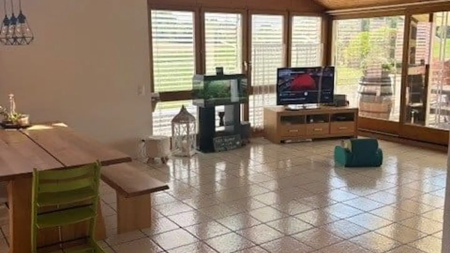 Dachgeschosswohnung mieten - Dorfstrasse 29, 3214 Ulmiz - Foto 4