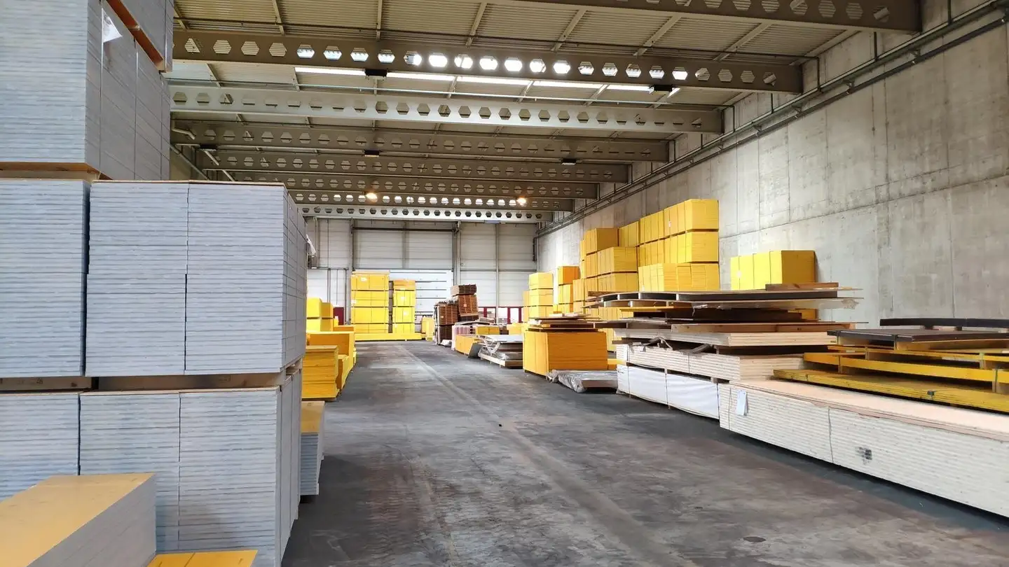 Commercial à louer - Stationsstrasse 25, 8155 Niederhasli - Photo 2