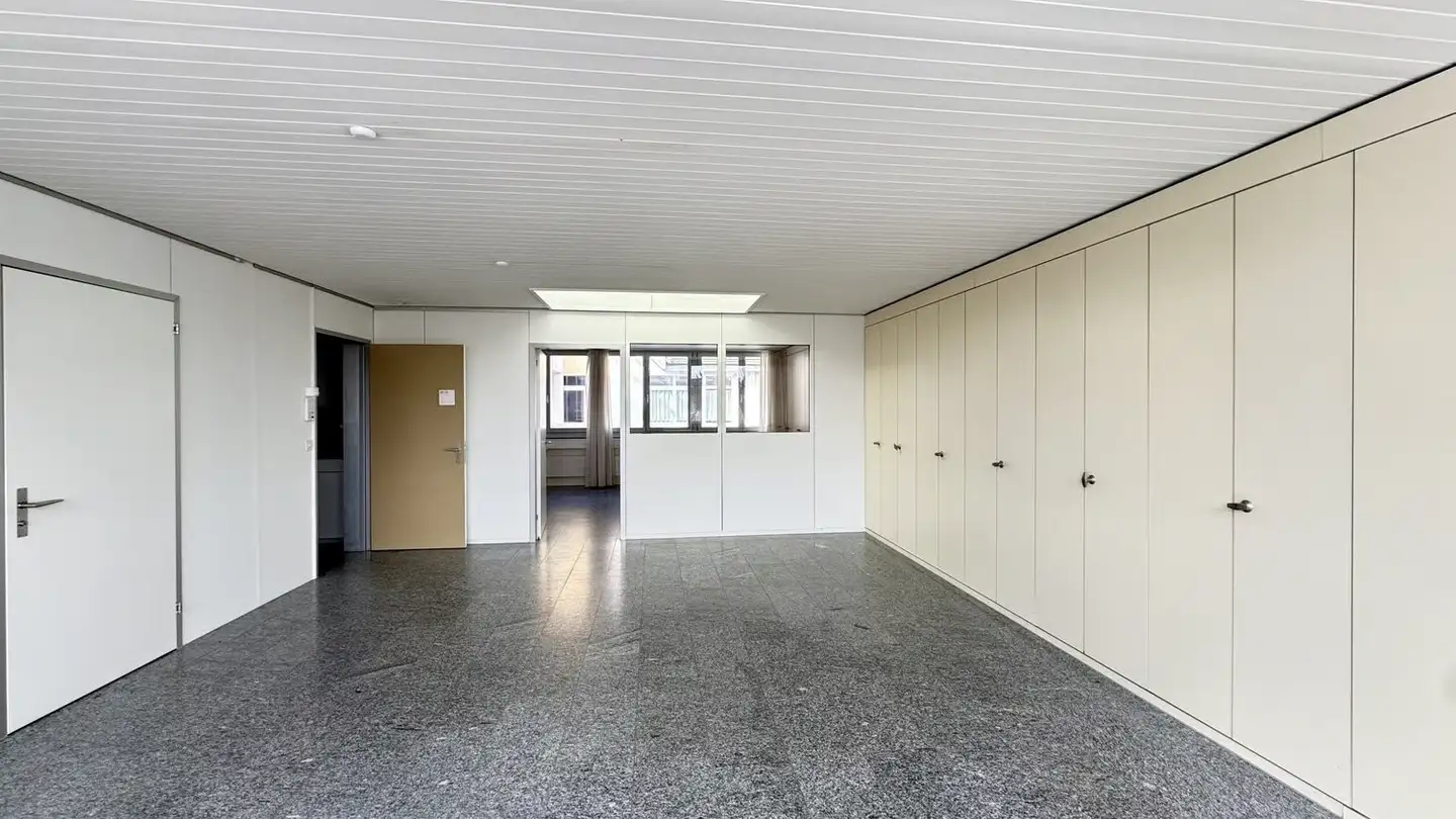 Commercial for rent - Bahnhofstrasse 37, 3427 Utzenstorf - Photo 2