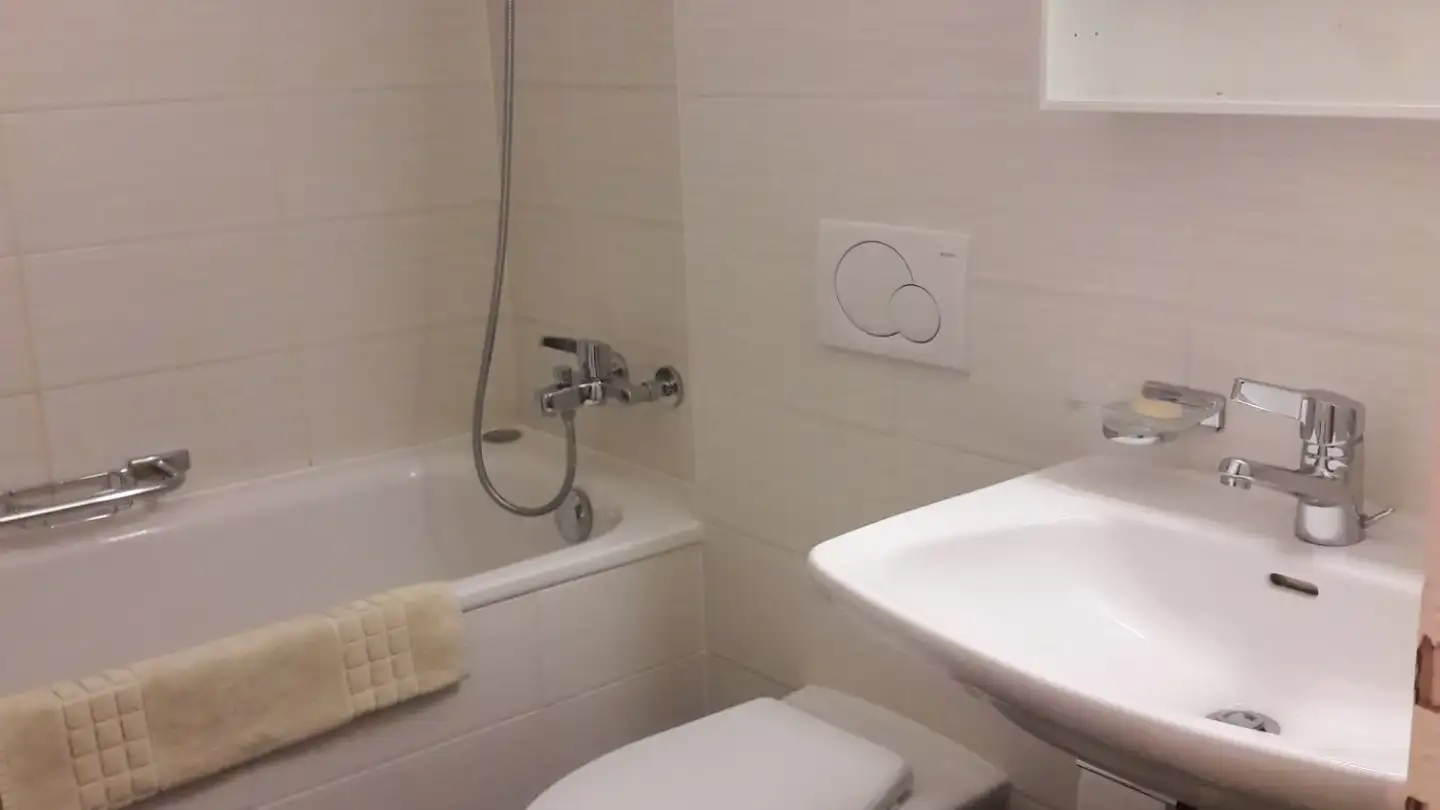 Apartment for rent - 1203 Genève - Photo 2