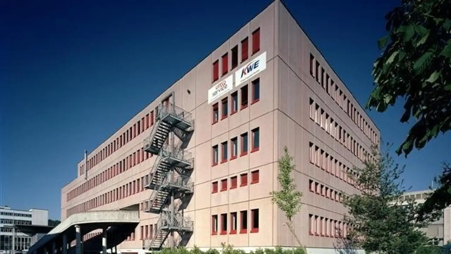 Parcheggio esterno in affitto - Grindelstrasse 9, 8303 Bassersdorf