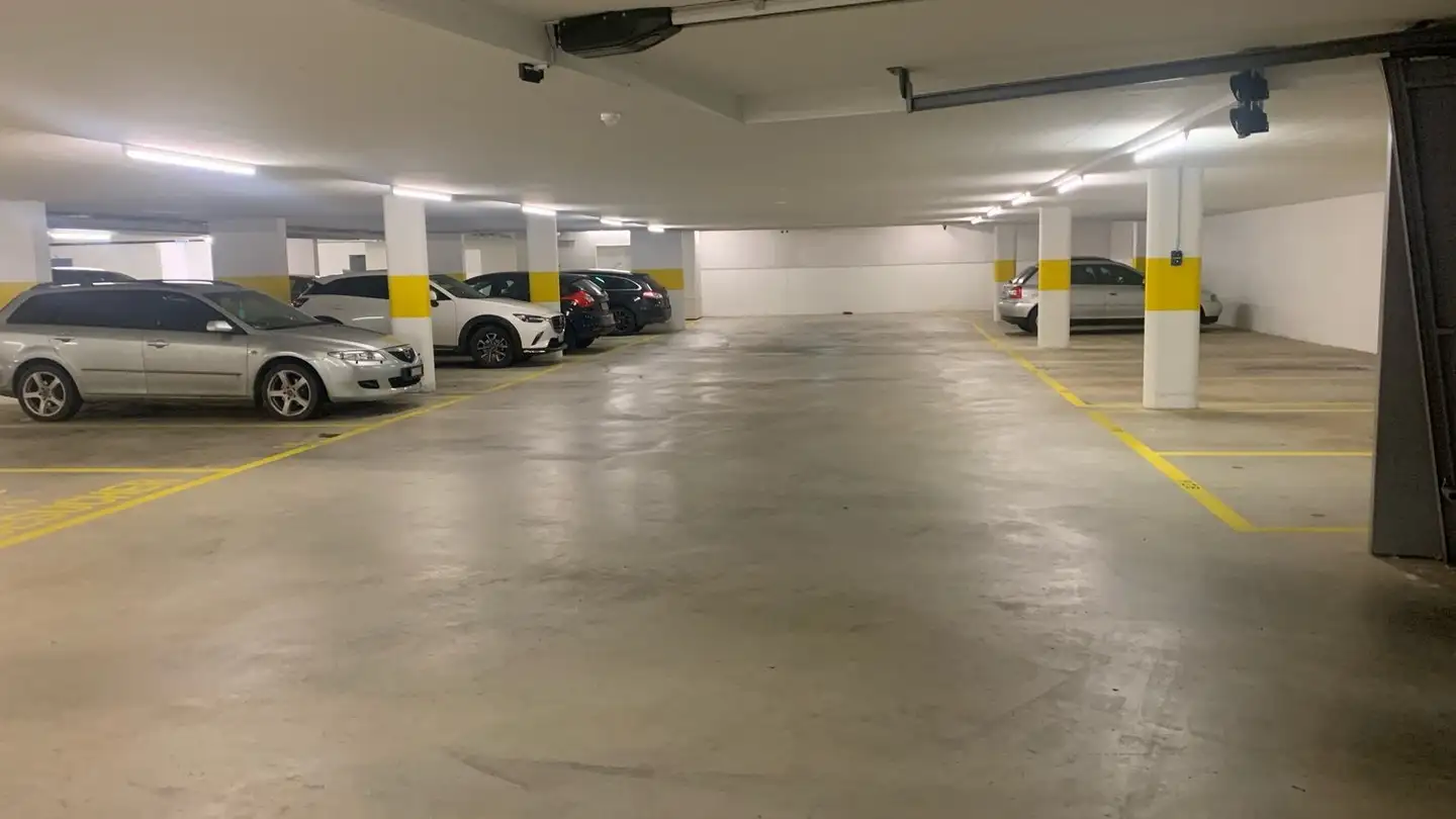 Tiefgaragenstellplatz mieten - Heidenlochstrasse 7, 4410 Liestal - Foto 2