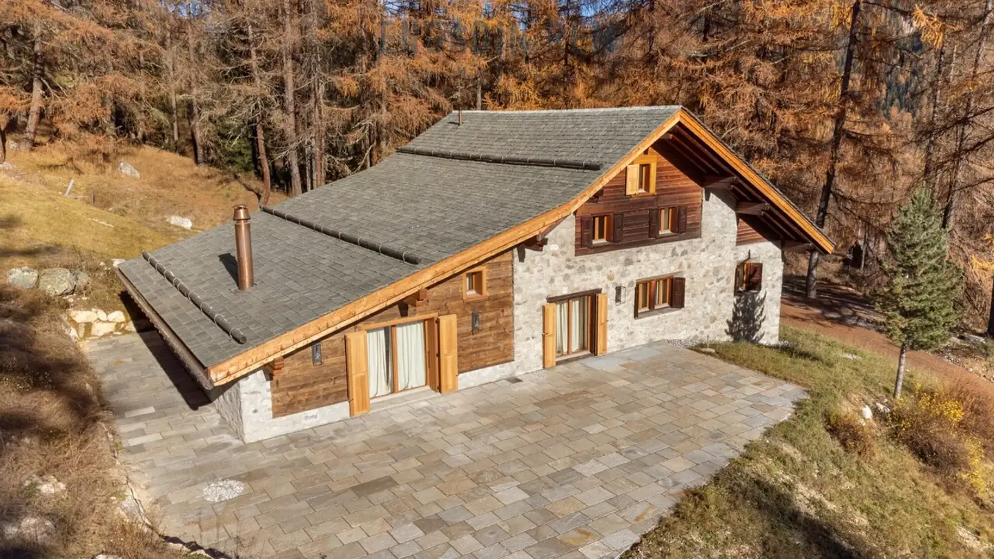 Single house for sale - 7526 Cinuos-chel