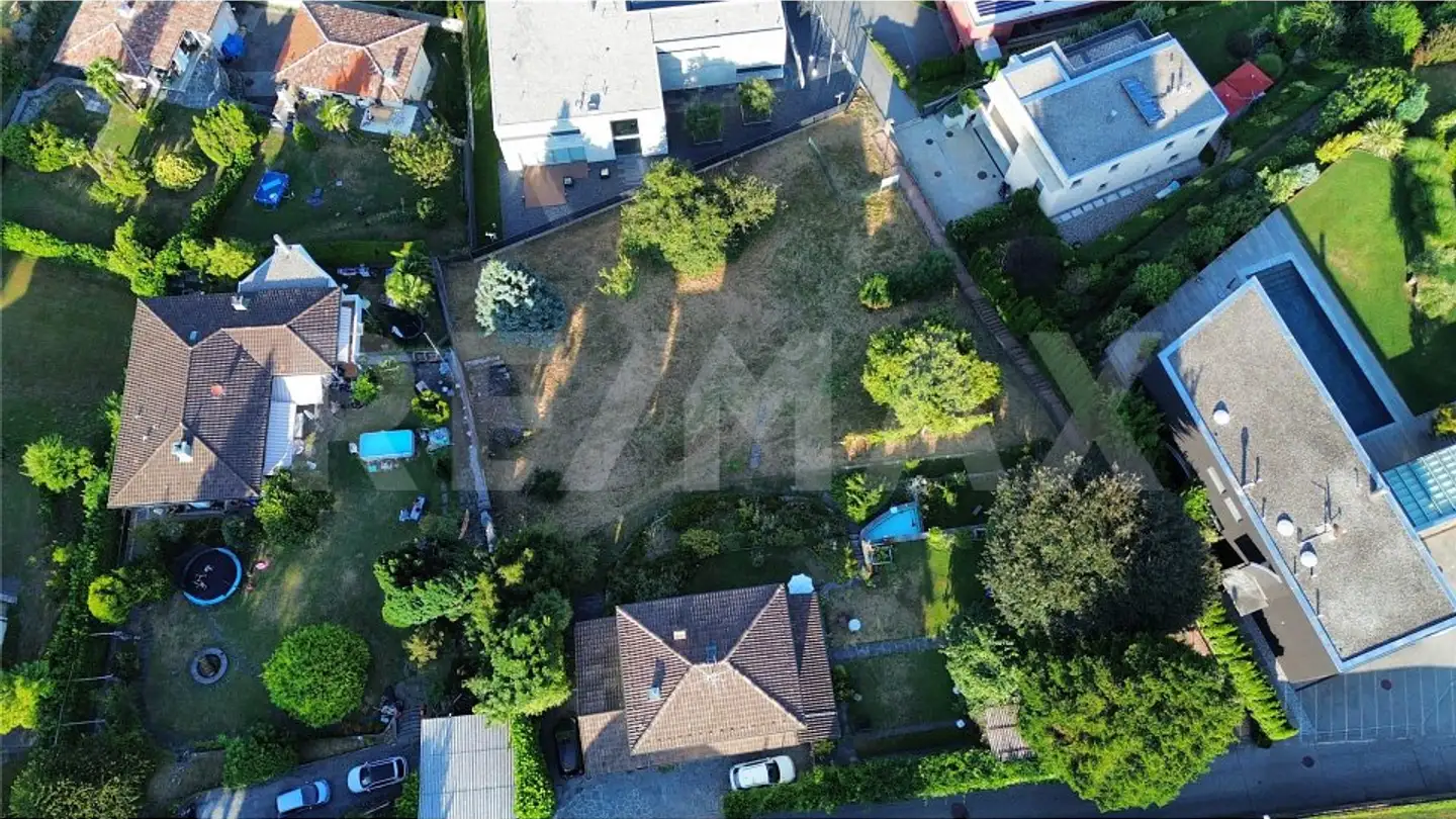 Constructible plot for sale - 6914 Carona