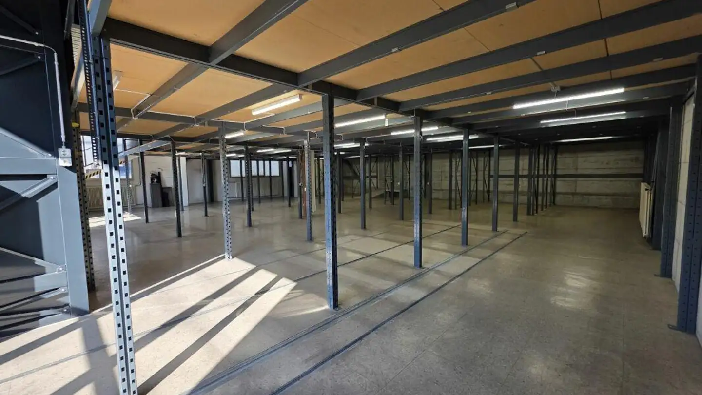 Spazio di archiviazione in affitto - Via Zandone 15, 6616 Losone - Photo 3