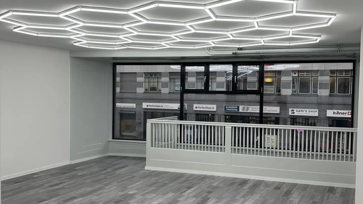 Commerciale in affitto - Stadthausstrasse 115, 8400 Winterthur - Foto 2