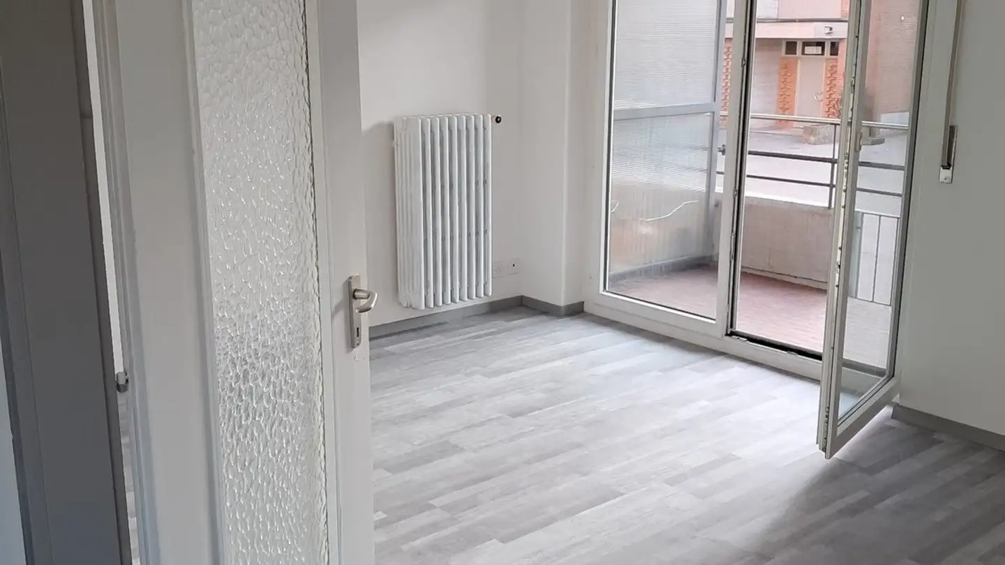 Wohnung mieten - Via General Guisan, 6900 Paradiso - Foto 2