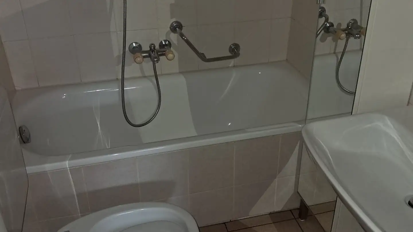 Wohnung mieten - Via General Guisan, 6900 Paradiso - Foto 3