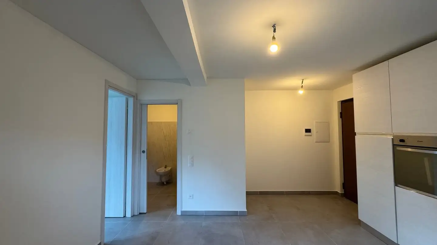 Apartment for rent - Via Del Battistone 4, 6533 Lumino - Photo 2