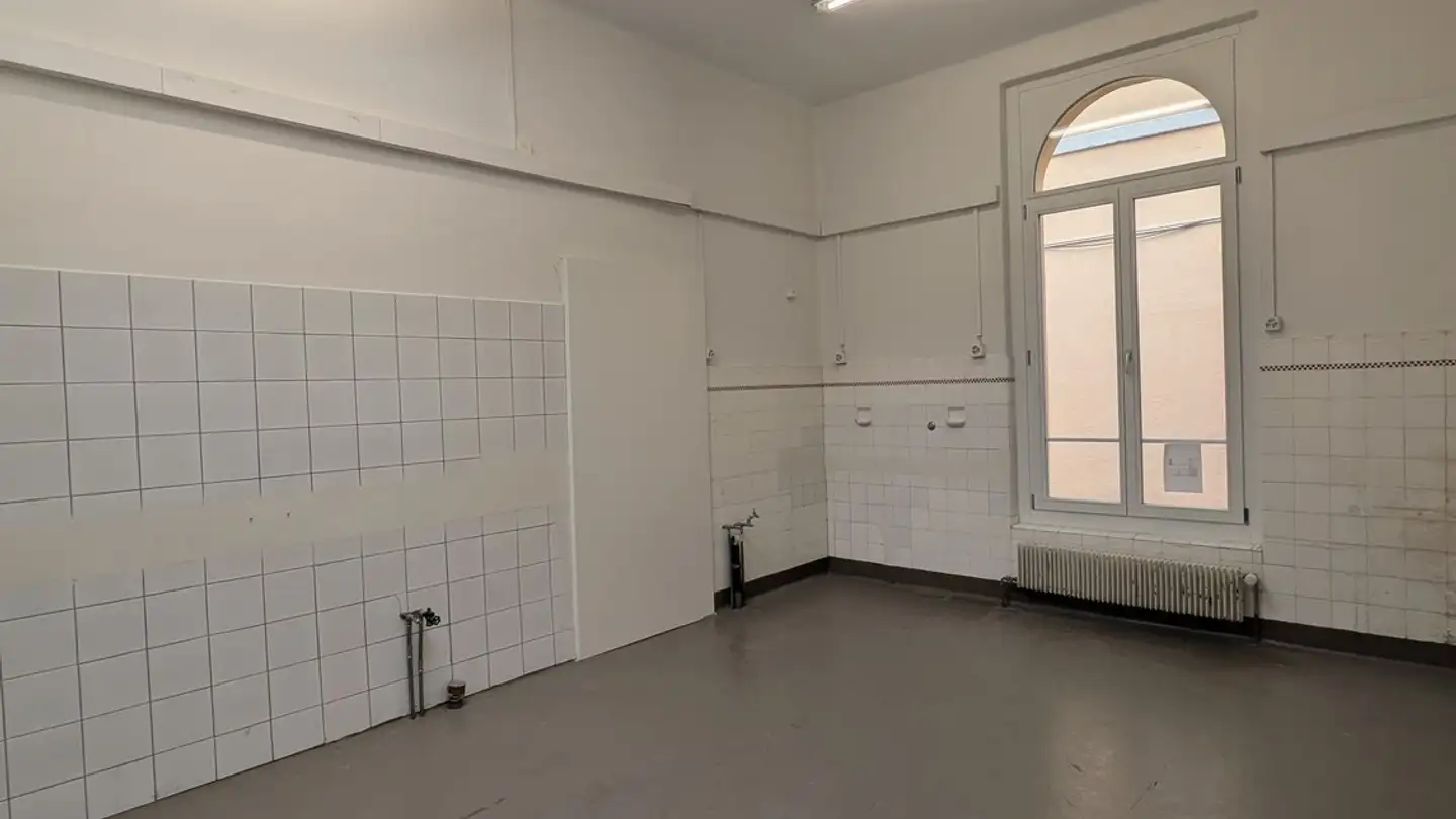 Commercial à louer - Rue De France 24, 2400 Le Locle