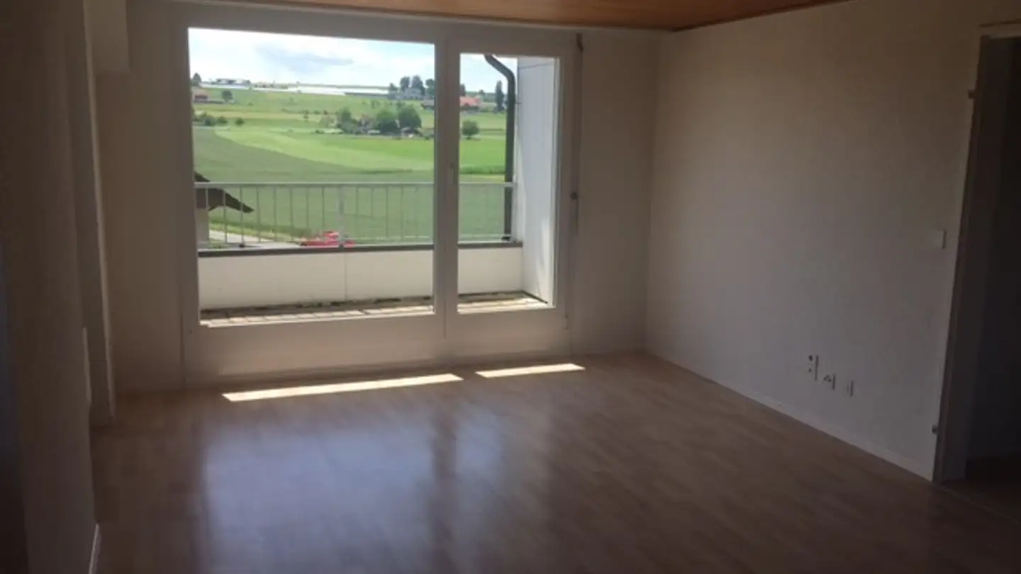 Wohnung mieten - Dotzigenstrasse 24, 3264 Diessbach b. Büren - Foto 2