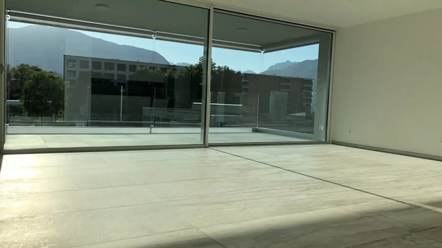 Apartment for rent - Via Dottor Giovanni Varesi 23, 6600 Locarno - Photo 2