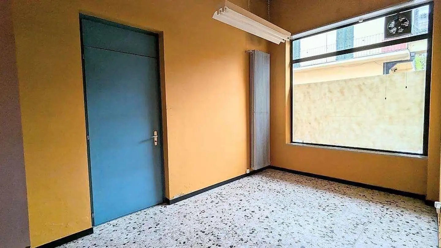 Commerciale in vendita - 6830 Chiasso - Photo 2