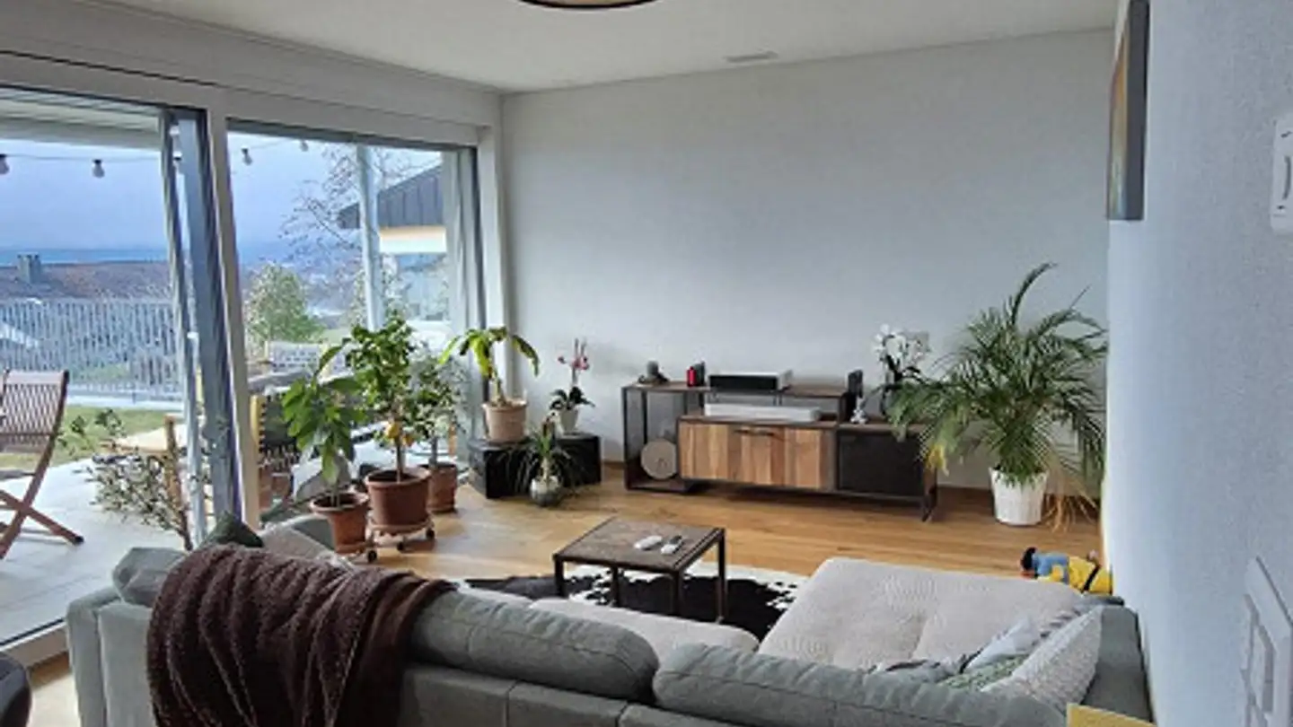 Appartement à louer - Haberzelgweg 16, 3652 Hilterfingen