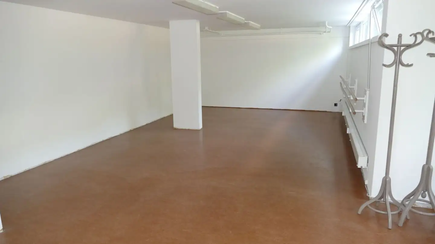 Bureau à louer - Röschenzstrasse, 4242 Laufen - Photo 3