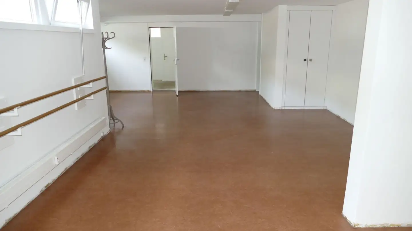 Bureau à louer - Röschenzstrasse, 4242 Laufen - Photo 2