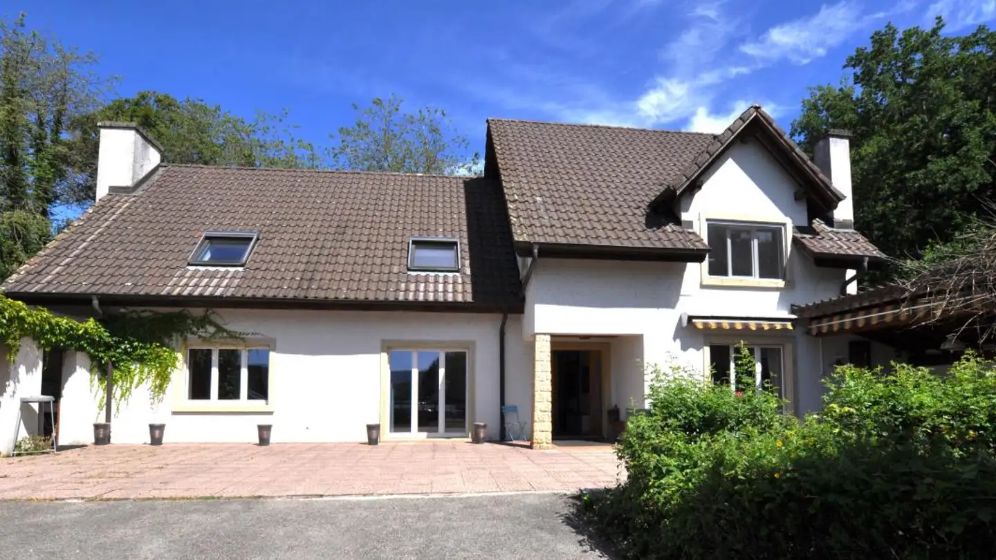 Villa for sale - 2916 Fahy