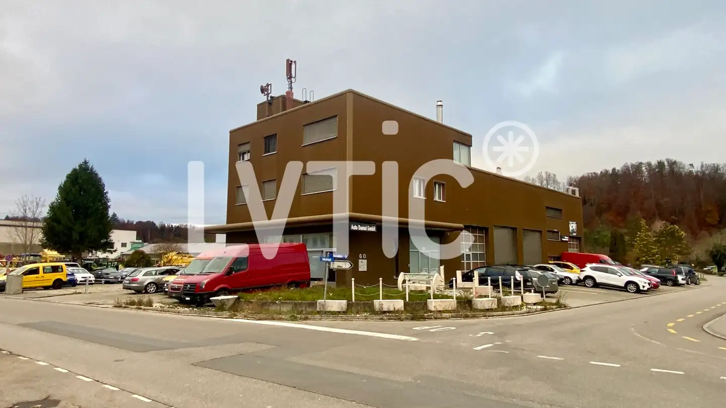 Commercial à vendre - 3178 Bösingen - Photo 2