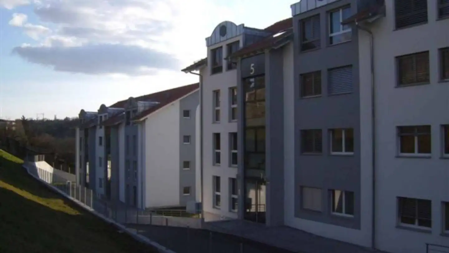 Underground parking space for rent - 1350 Orbe