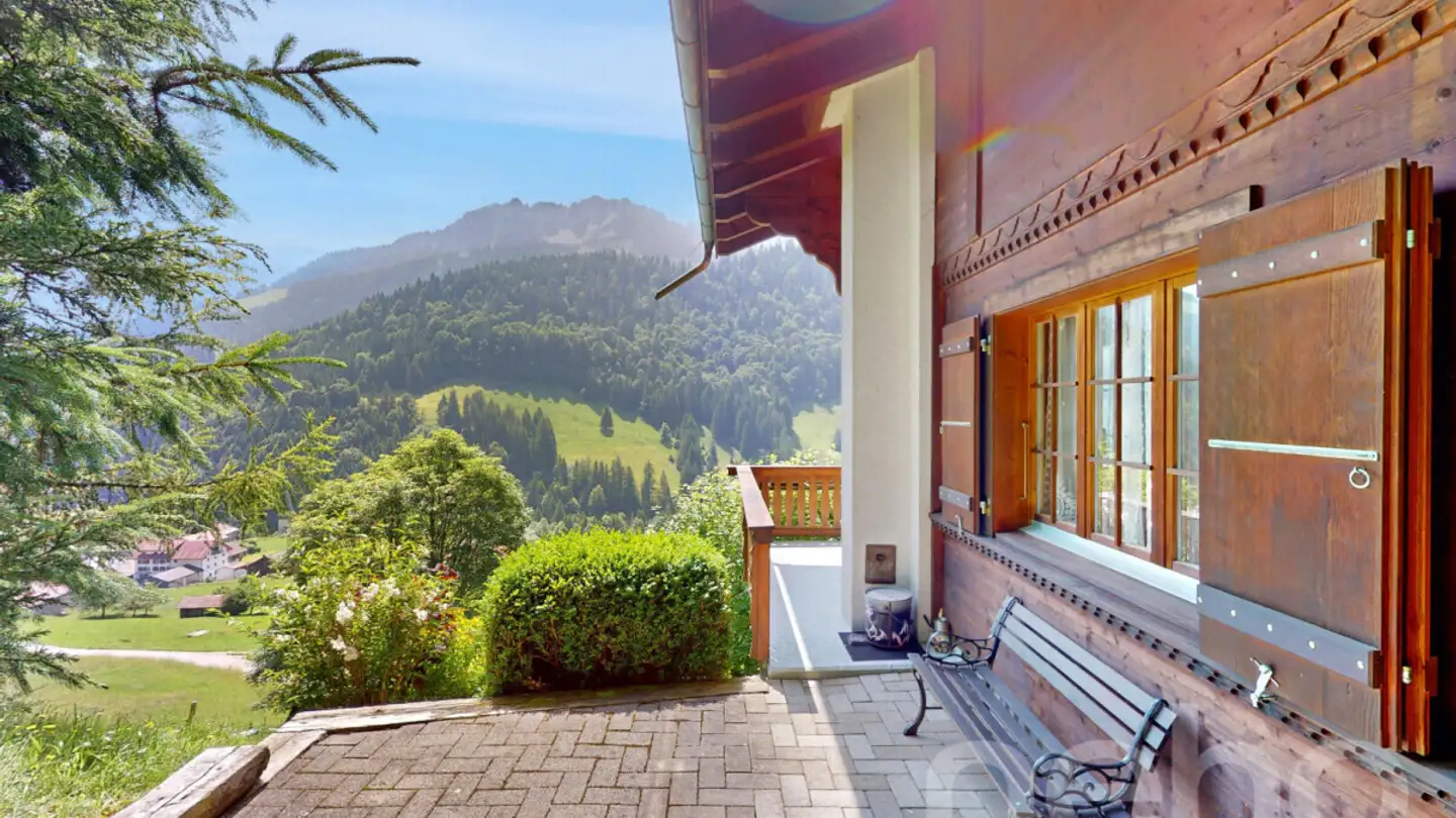 Chalet for sale - 1656 Jaun
