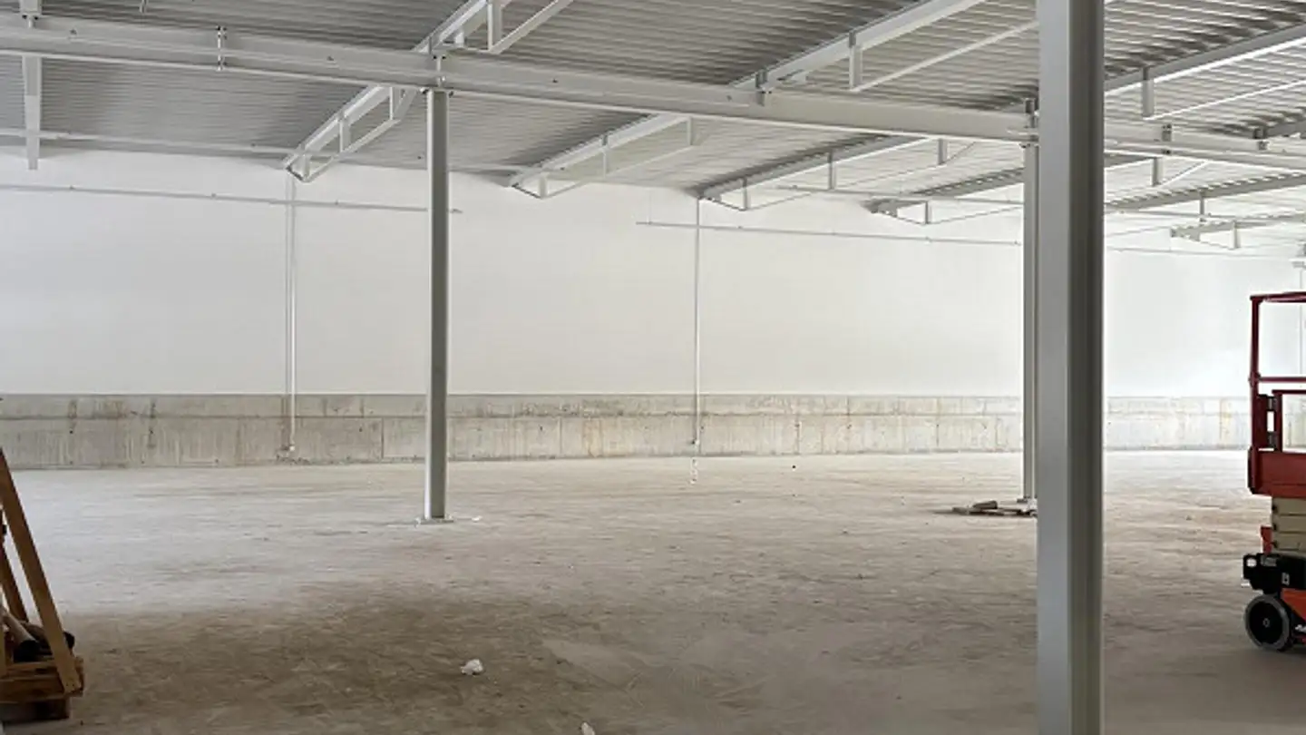 Storage space for rent - Bünnenweg 32, 4222 Zwingen