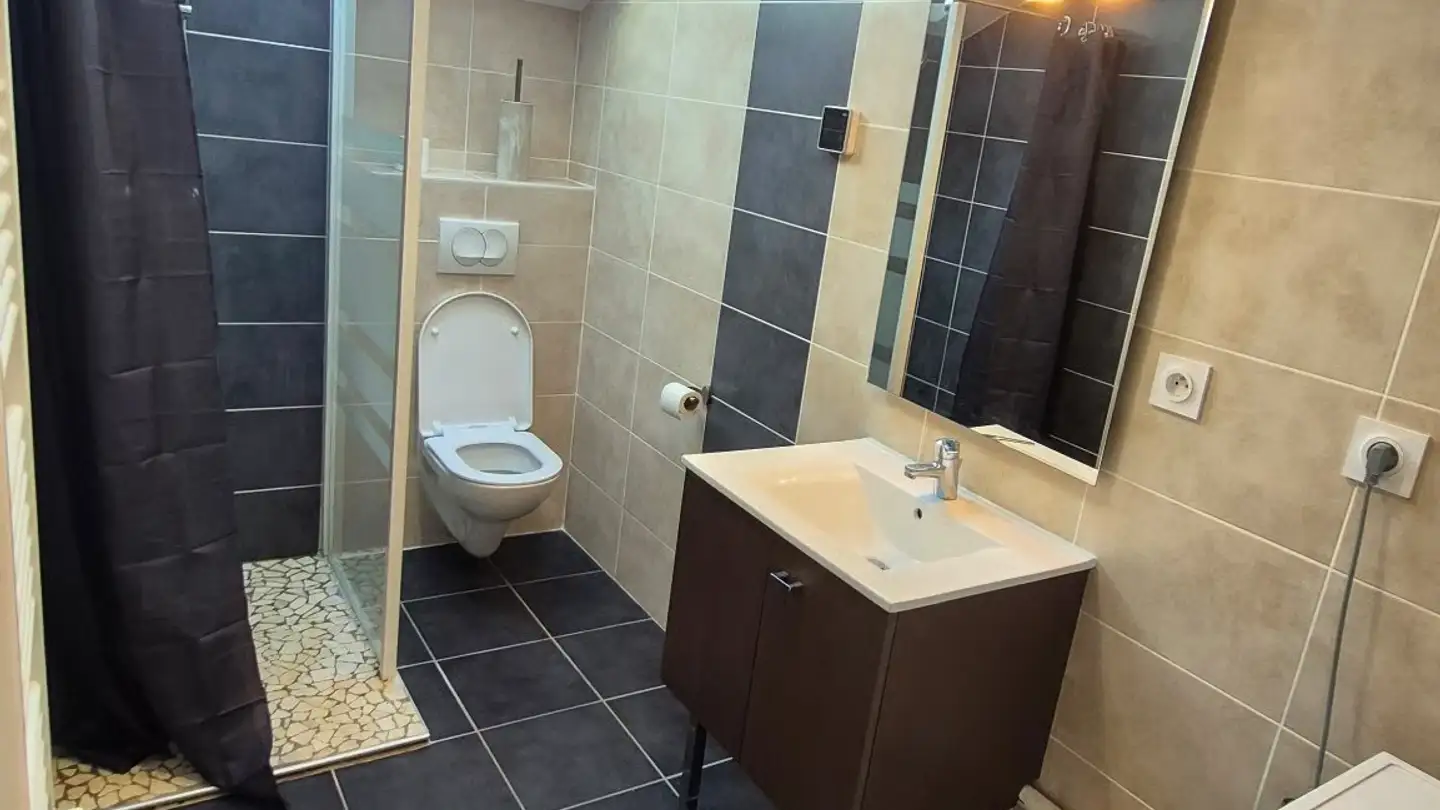 Apartment for rent - Route de Rougemont, 1286 Soral - Photo 2