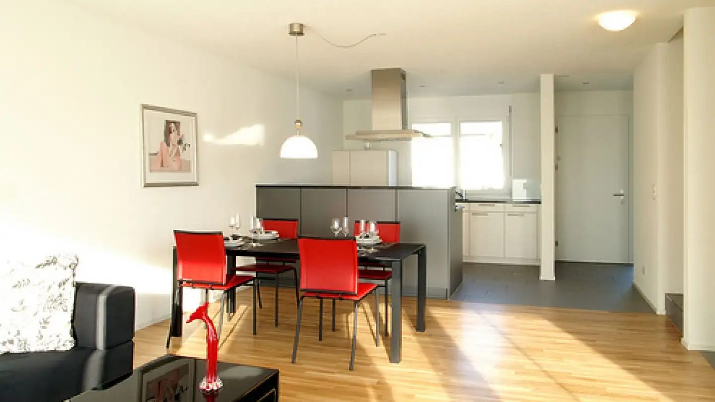 Maison jumelle à louer - Alte Zofingerstrasse, 4663 Aarburg - Photo 2